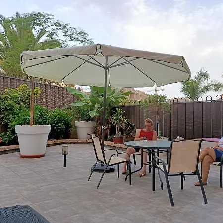 El Arona Mi Jardin Apartment *